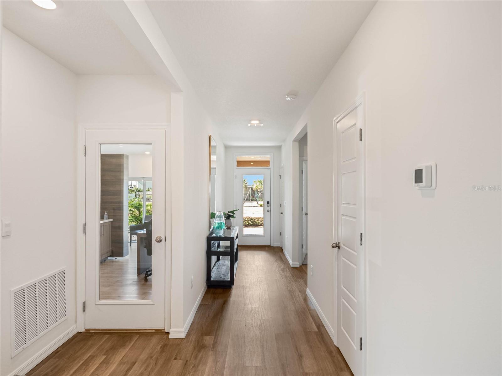 Image 4 of 30 For 5297 Greenheart Avenue