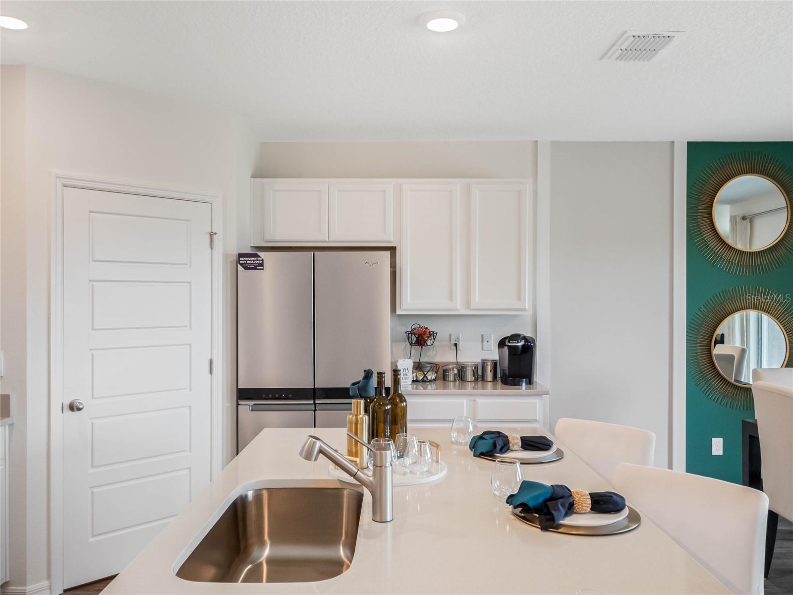 Image 9 of 30 For 5297 Greenheart Avenue