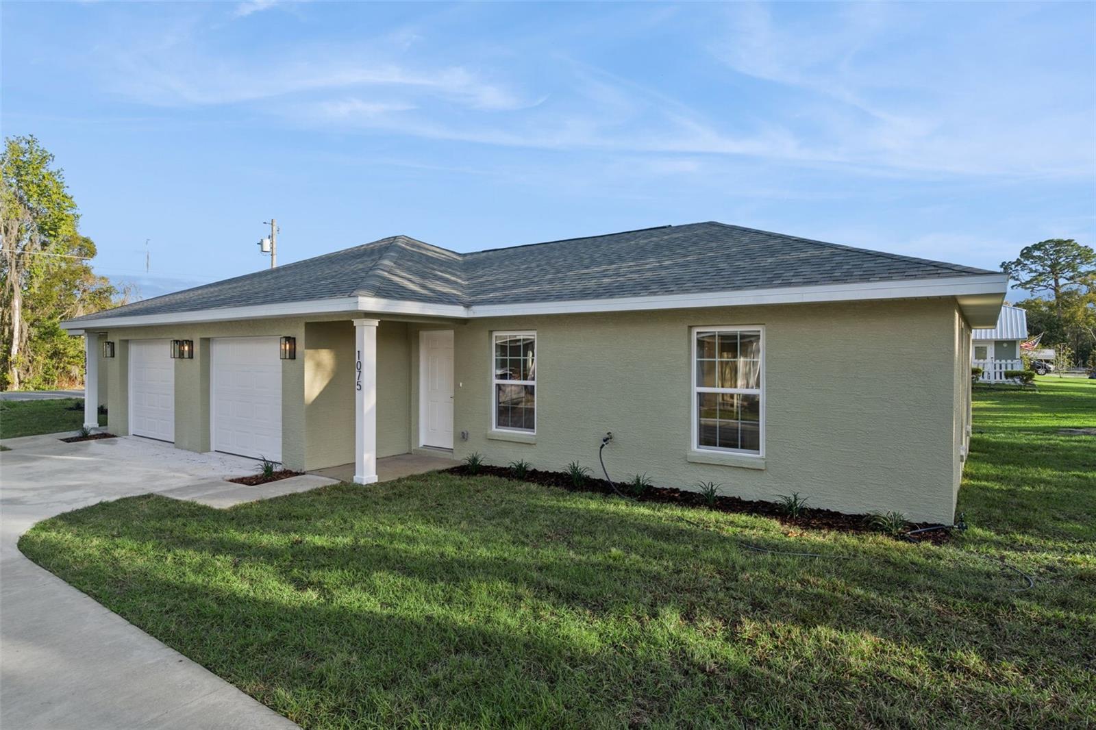 Details for 1075 N Rockingham Avenue, TAVARES, FL 32778