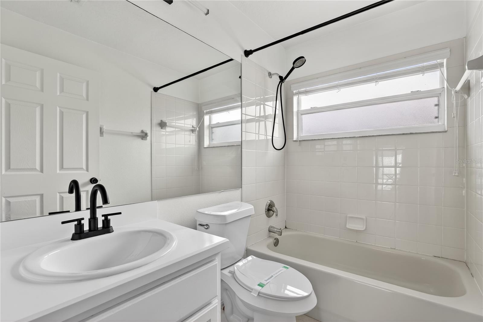 Image 25 of 56 For 1042 Chamberlin Trail