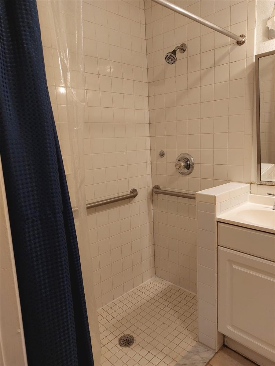 Image 26 of 28 For 43420 Highway 27  157