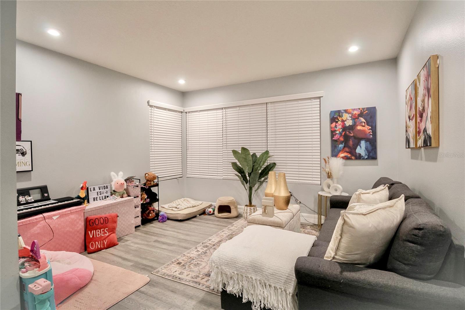 Image 23 of 43 For 2280 Avian Loop