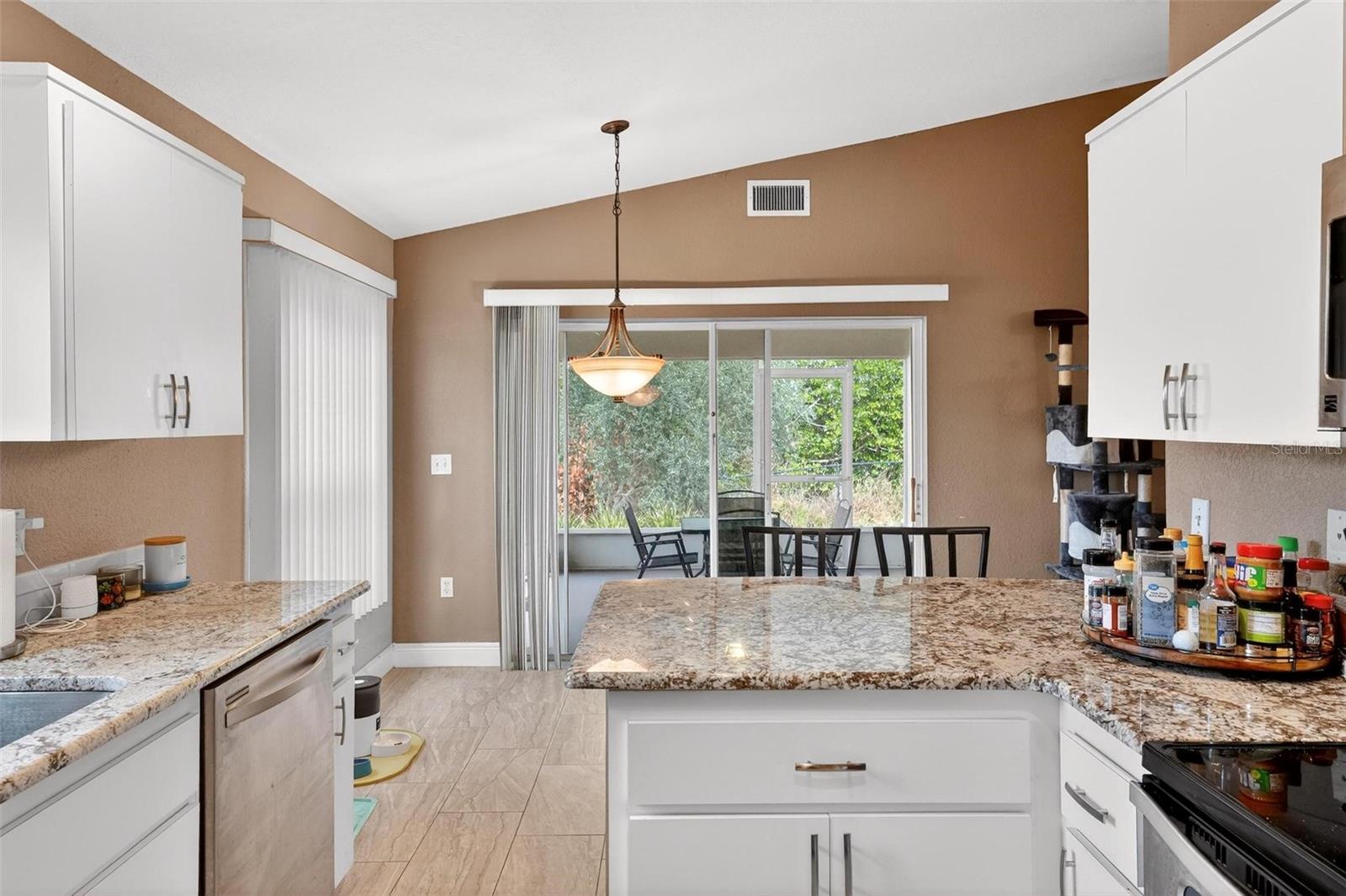 Image 13 of 41 For 203 Ashley Loop