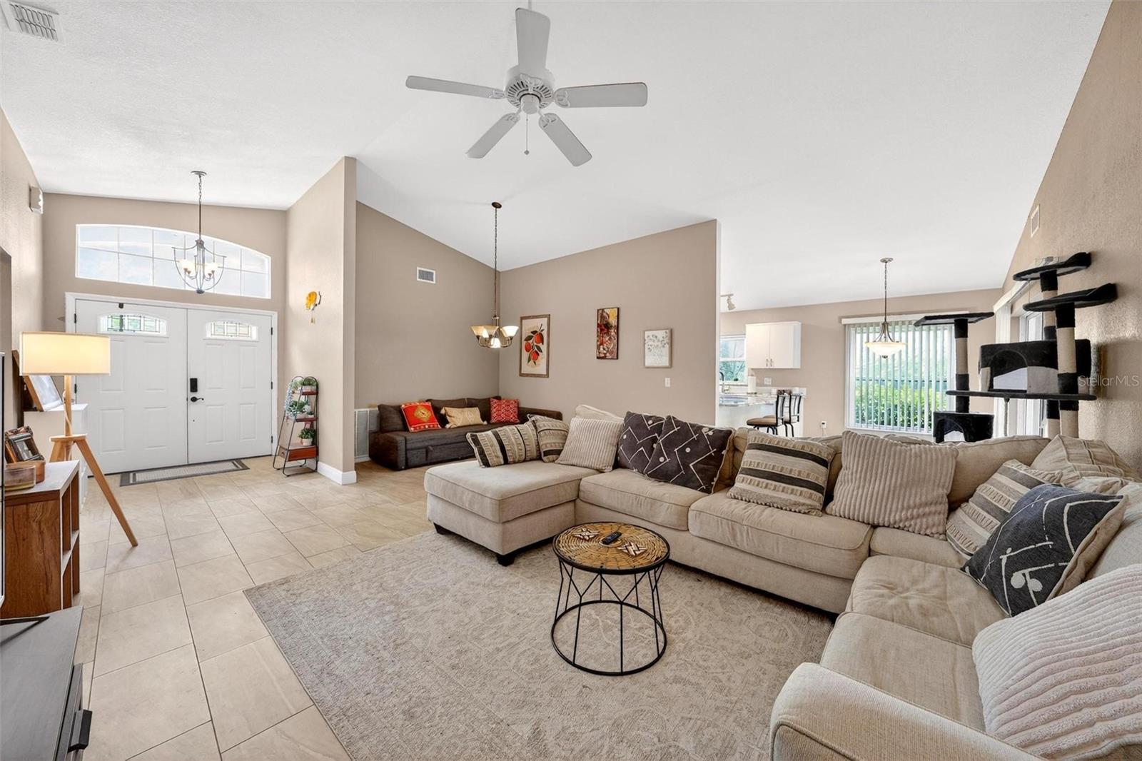 Image 6 of 41 For 203 Ashley Loop