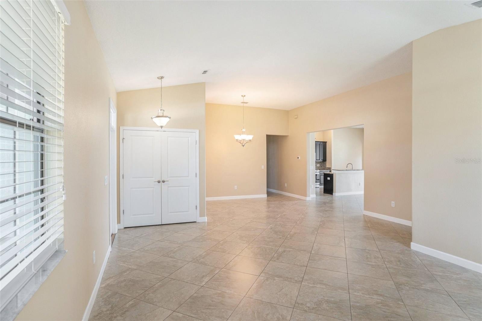 Image 6 of 26 For 11944 Cinnamon Fern Drive