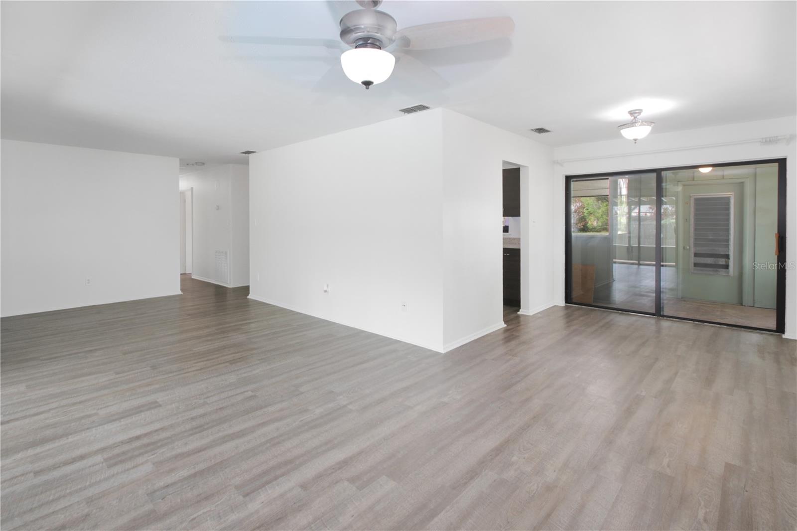 Image 11 of 28 For 130 Lombardy Road