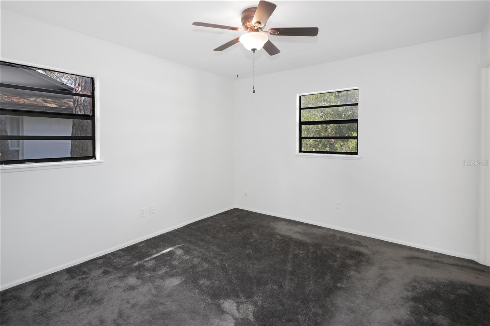 Image 15 of 28 For 130 Lombardy Road