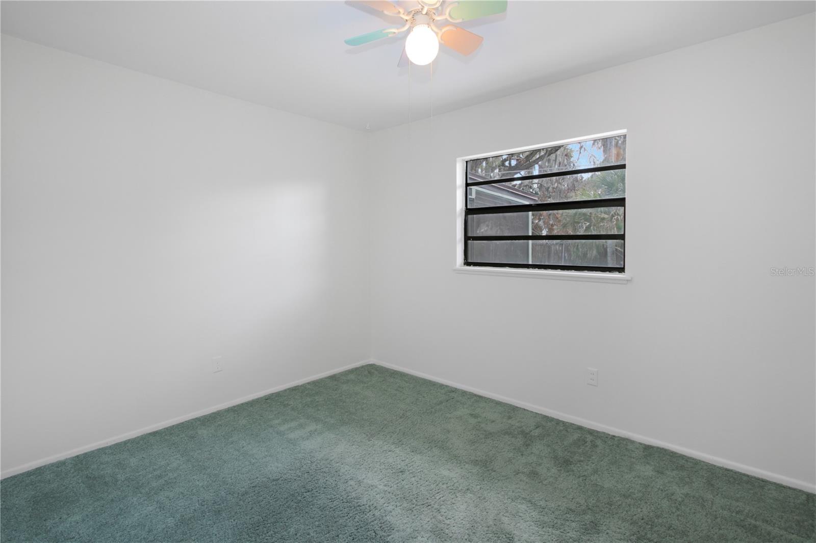 Image 21 of 28 For 130 Lombardy Road