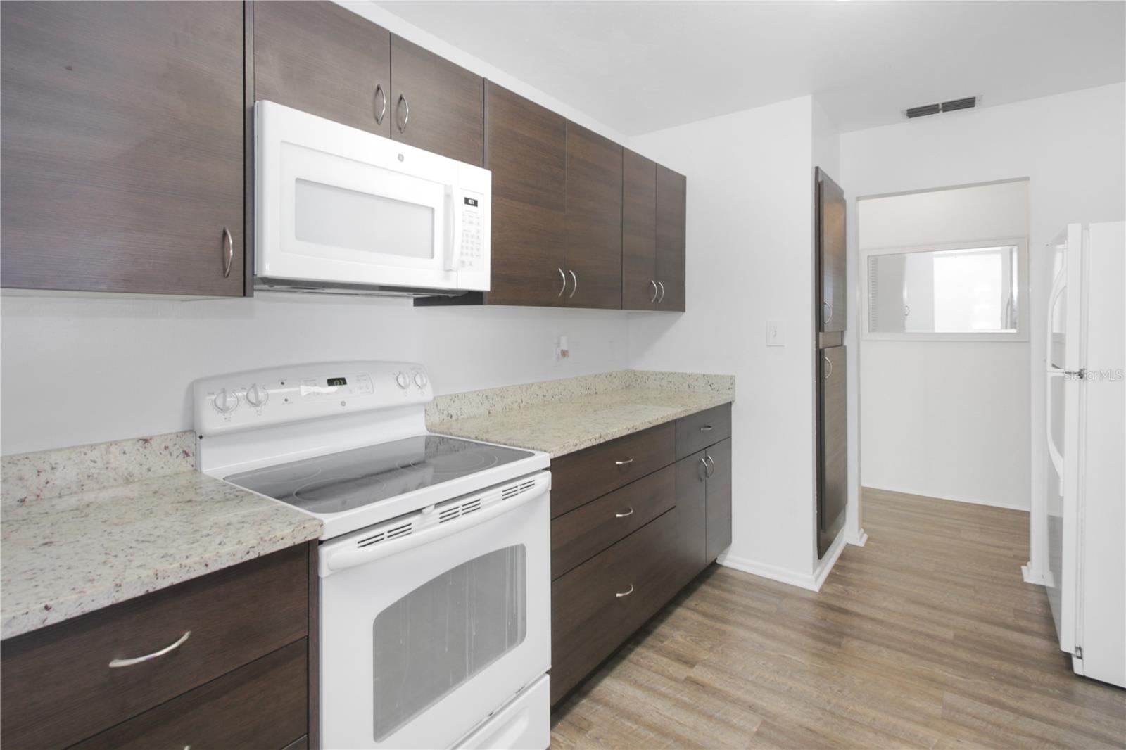 Image 9 of 28 For 130 Lombardy Road