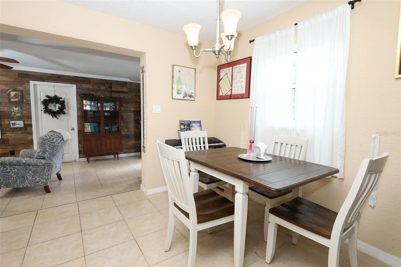 Image 11 of 48 For 2725 Hertha Avenue