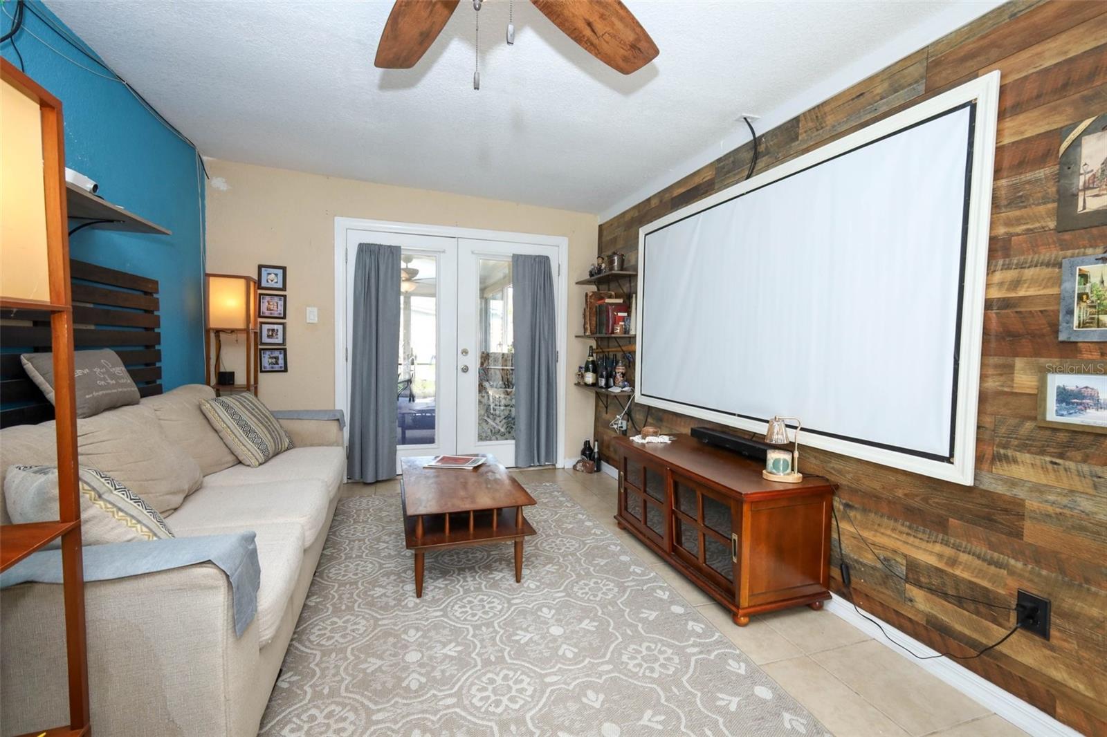 Image 13 of 48 For 2725 Hertha Avenue