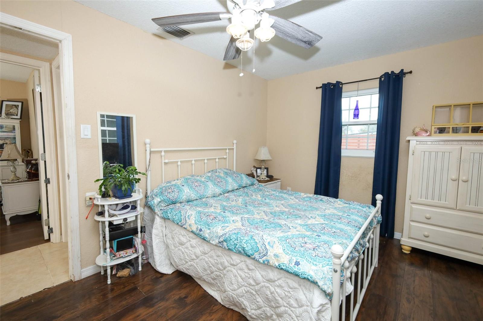 Image 16 of 48 For 2725 Hertha Avenue