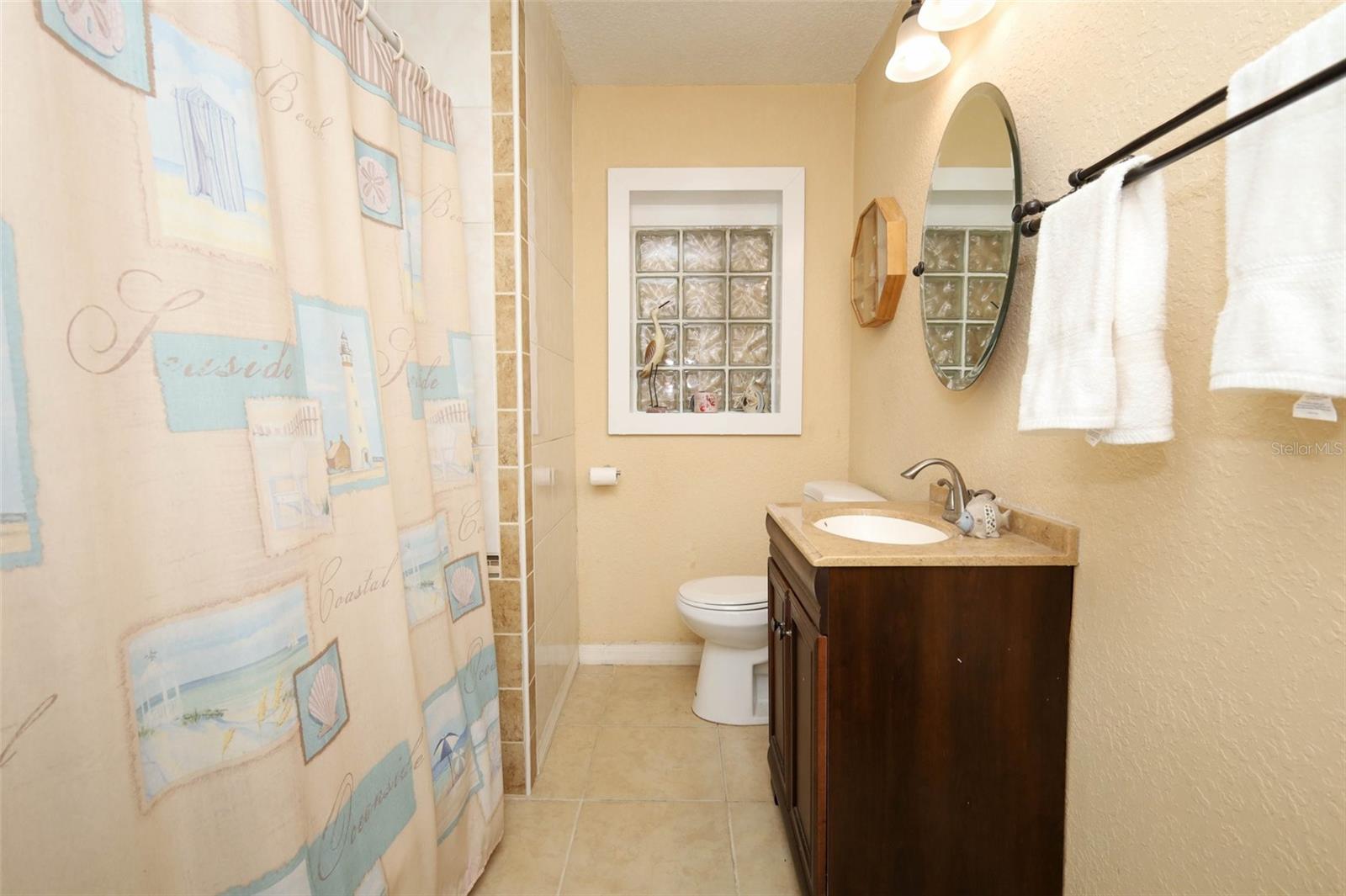 Image 22 of 48 For 2725 Hertha Avenue