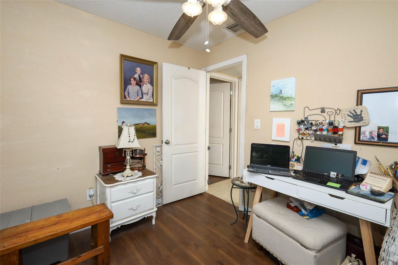 Image 24 of 48 For 2725 Hertha Avenue