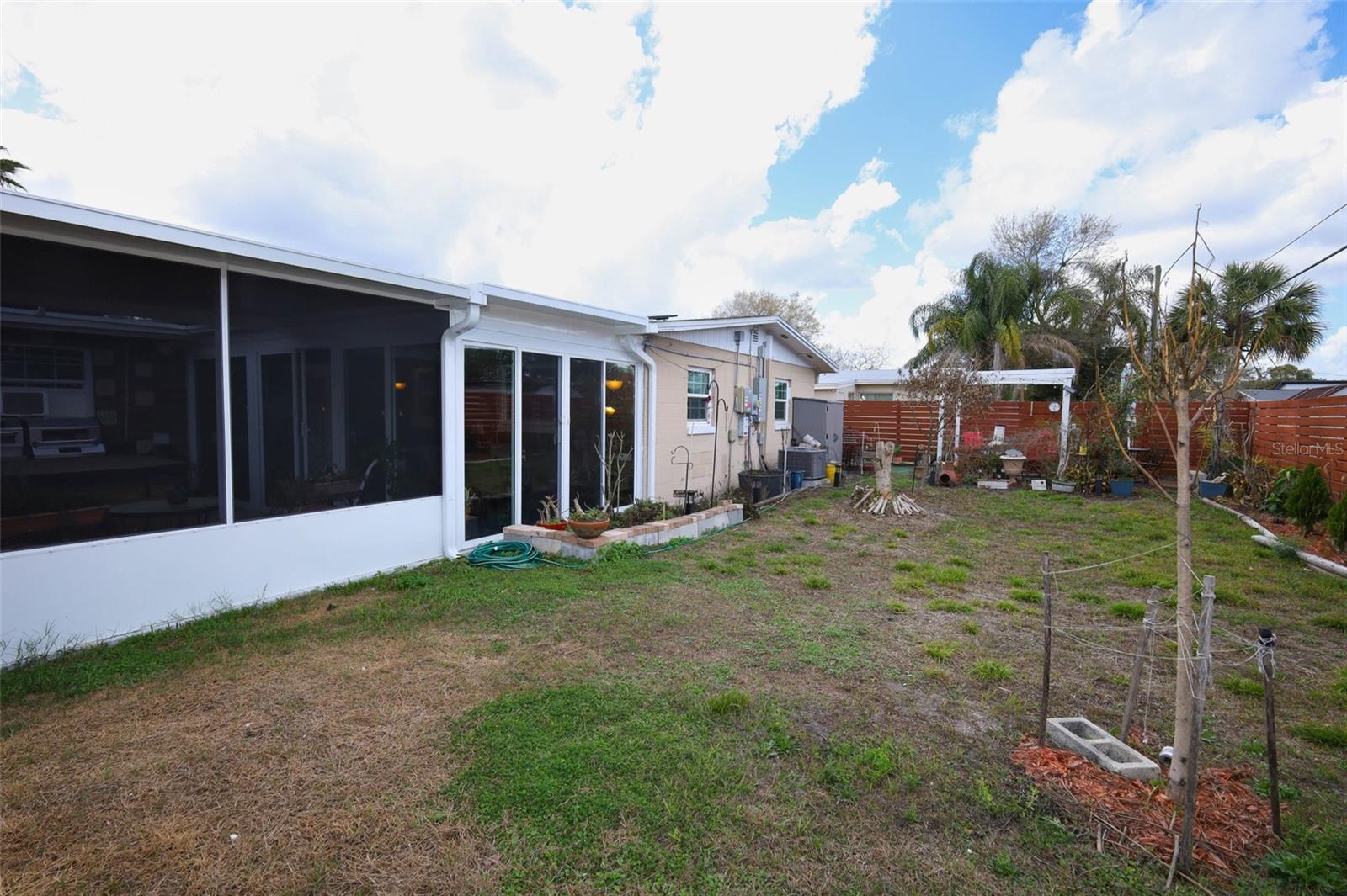 Image 32 of 48 For 2725 Hertha Avenue