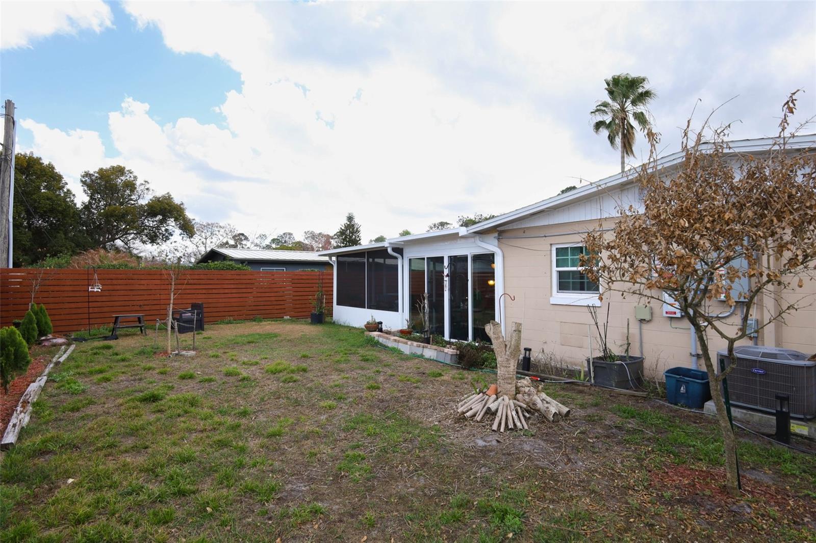 Image 34 of 48 For 2725 Hertha Avenue