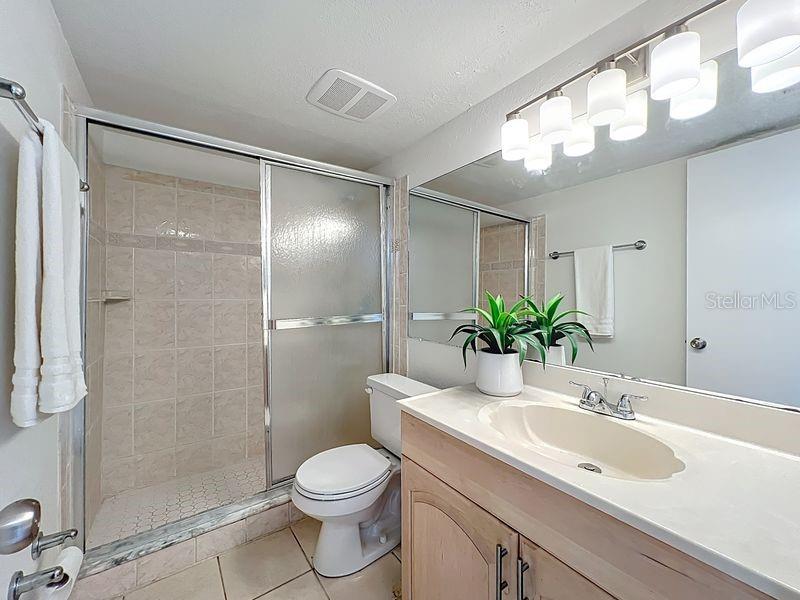 Image 32 of 52 For 626 Orange Drive 242