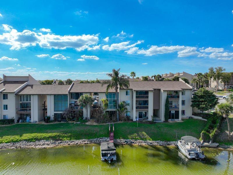 Image 35 of 52 For 626 Orange Drive 242