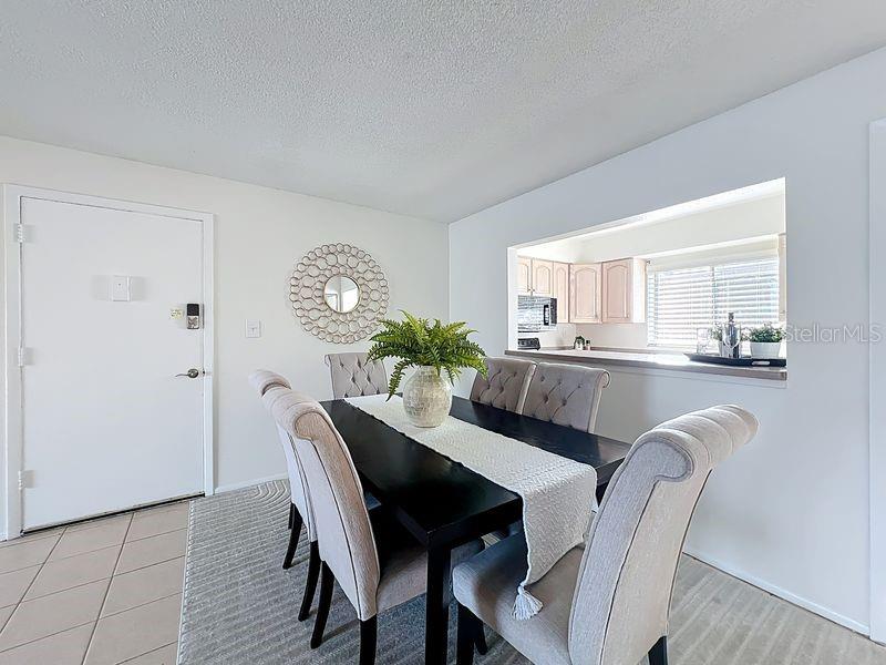 Image 7 of 52 For 626 Orange Drive 242