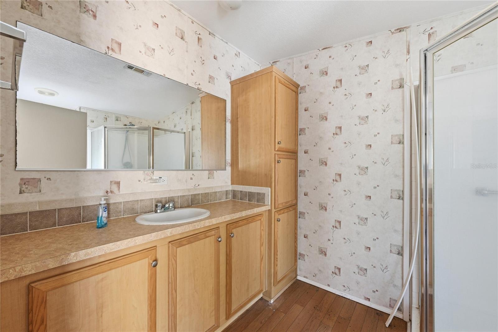 Image 10 of 28 For 44326 Woodland Circle