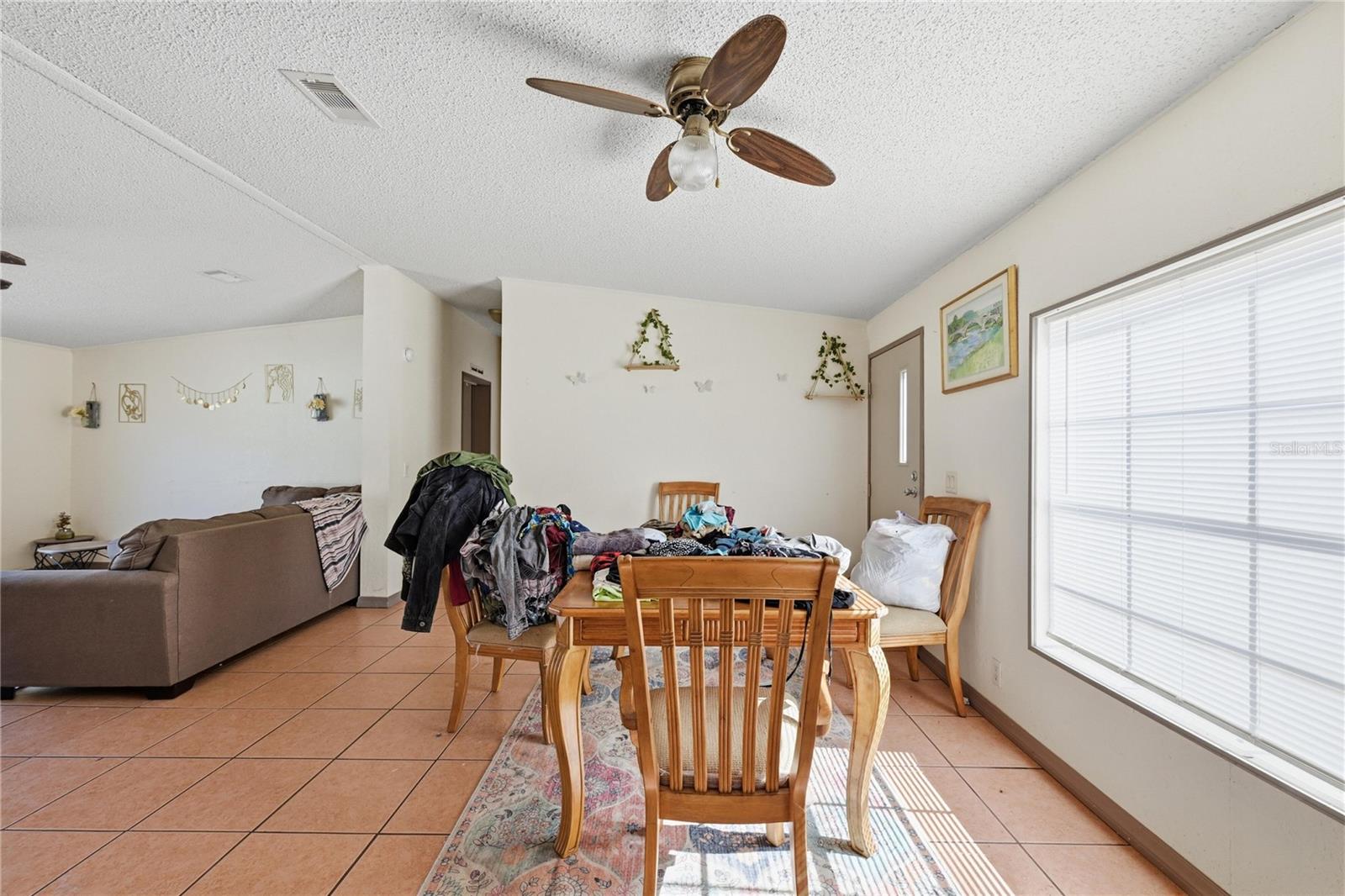 Image 13 of 28 For 44326 Woodland Circle