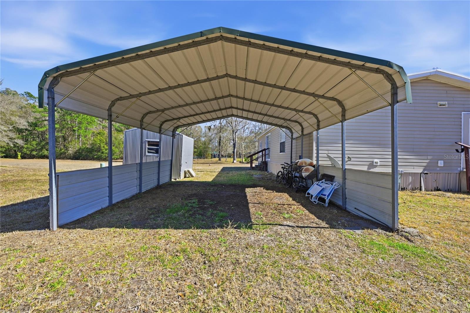 Image 22 of 28 For 44326 Woodland Circle