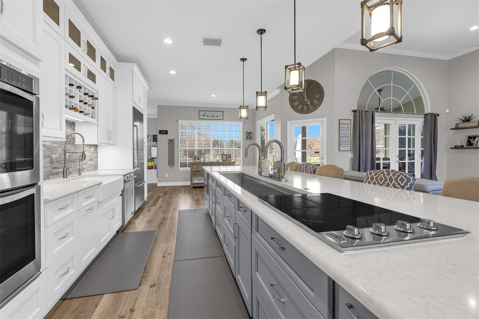 Image 11 of 47 For 8704 Benoit Avenue