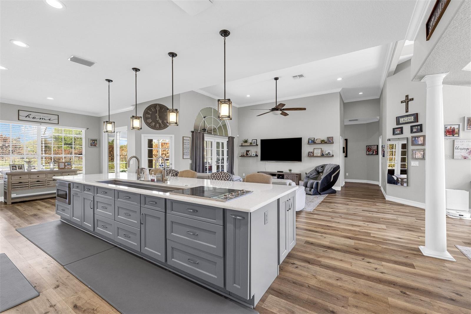 Image 12 of 47 For 8704 Benoit Avenue