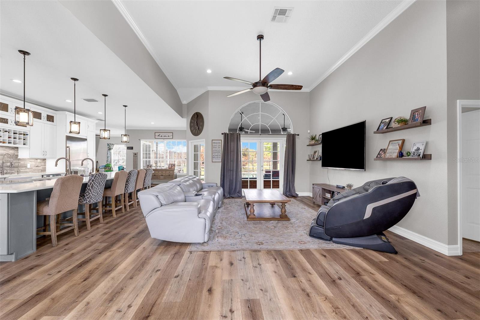 Image 13 of 47 For 8704 Benoit Avenue