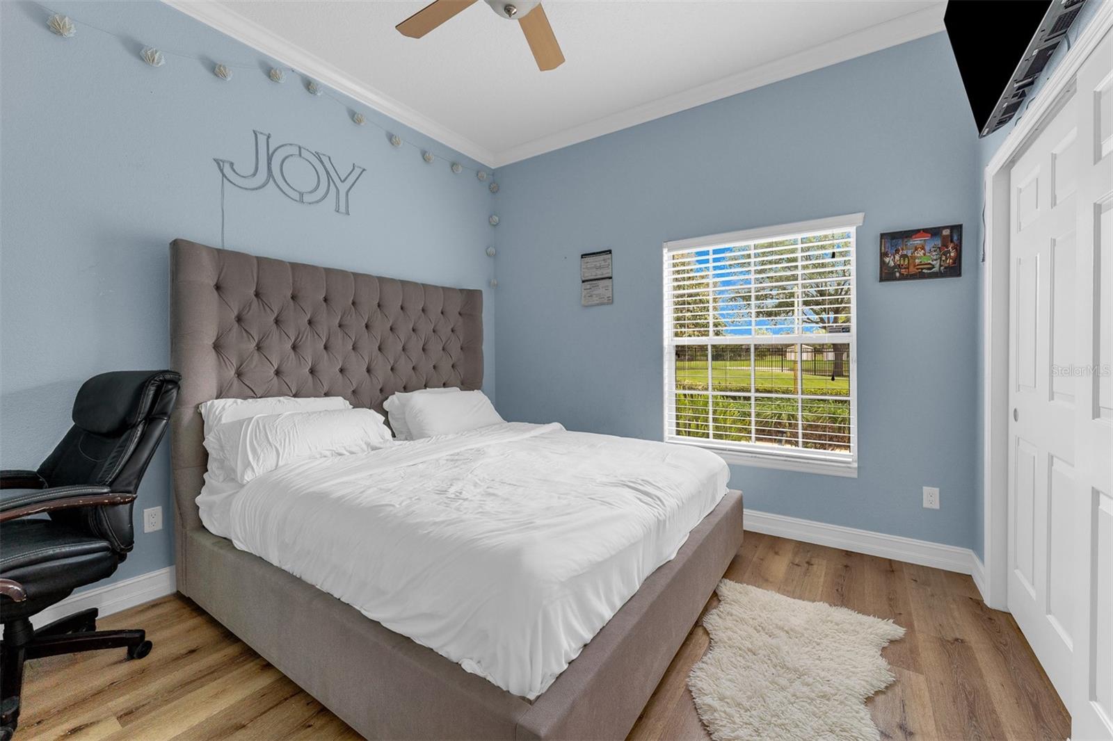 Image 26 of 47 For 8704 Benoit Avenue