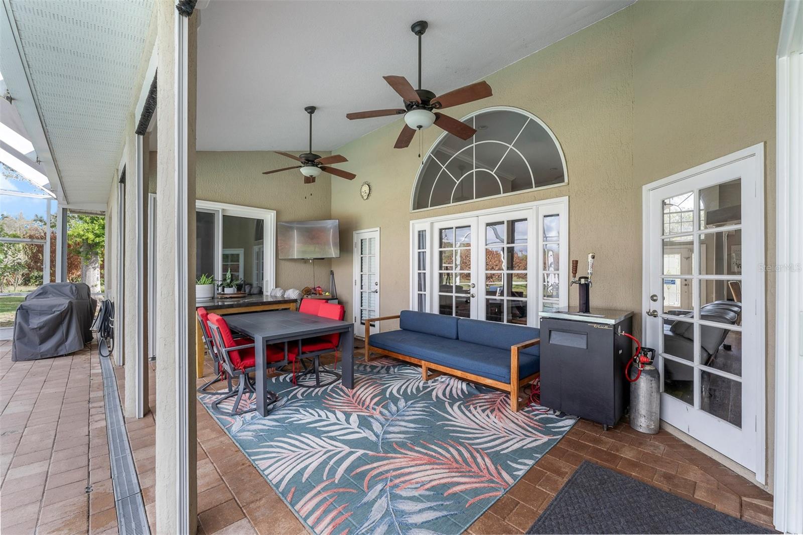 Image 36 of 47 For 8704 Benoit Avenue