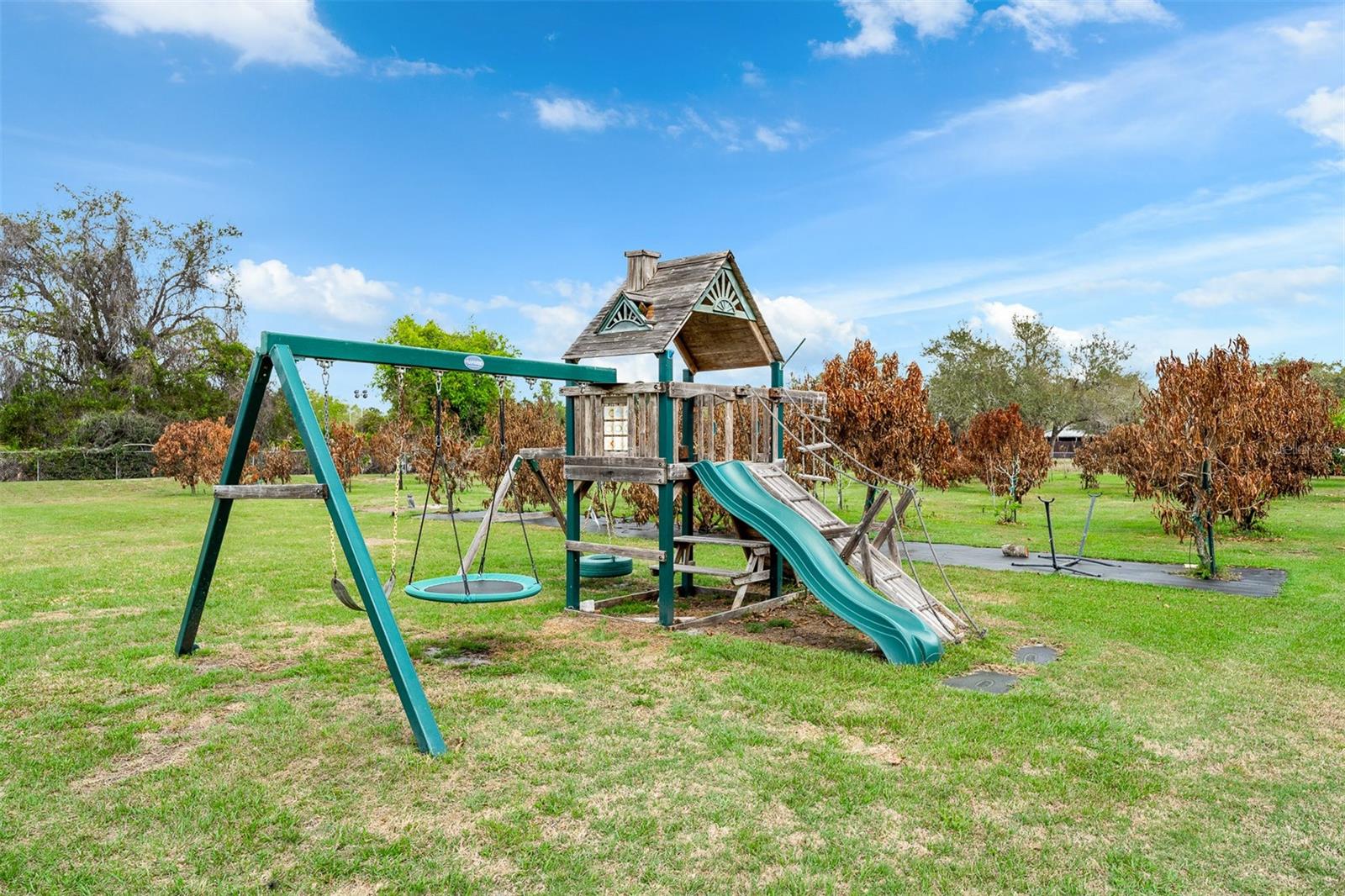 Image 41 of 47 For 8704 Benoit Avenue