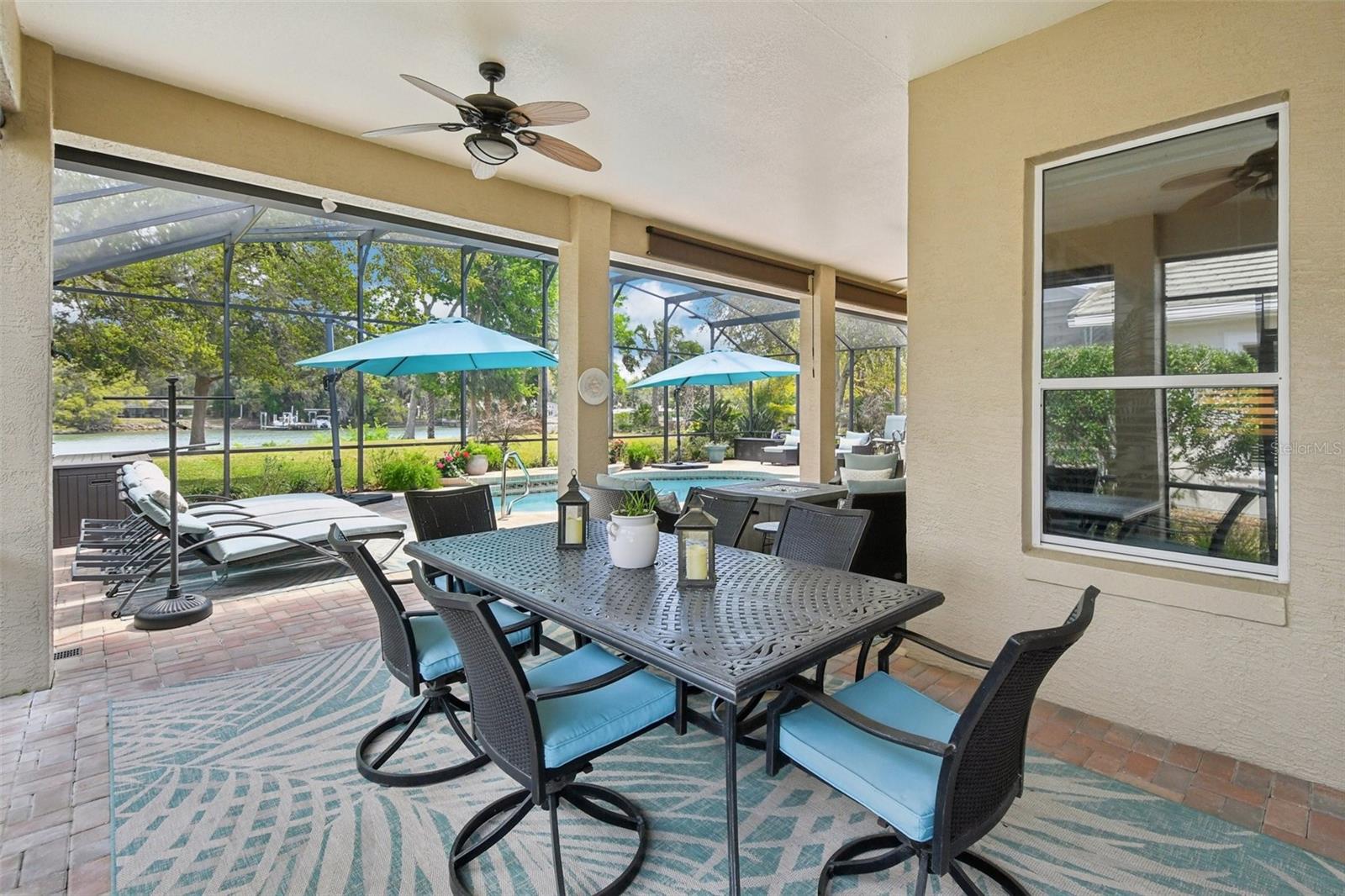 Listing photo id 32 for 101 Longview Way N