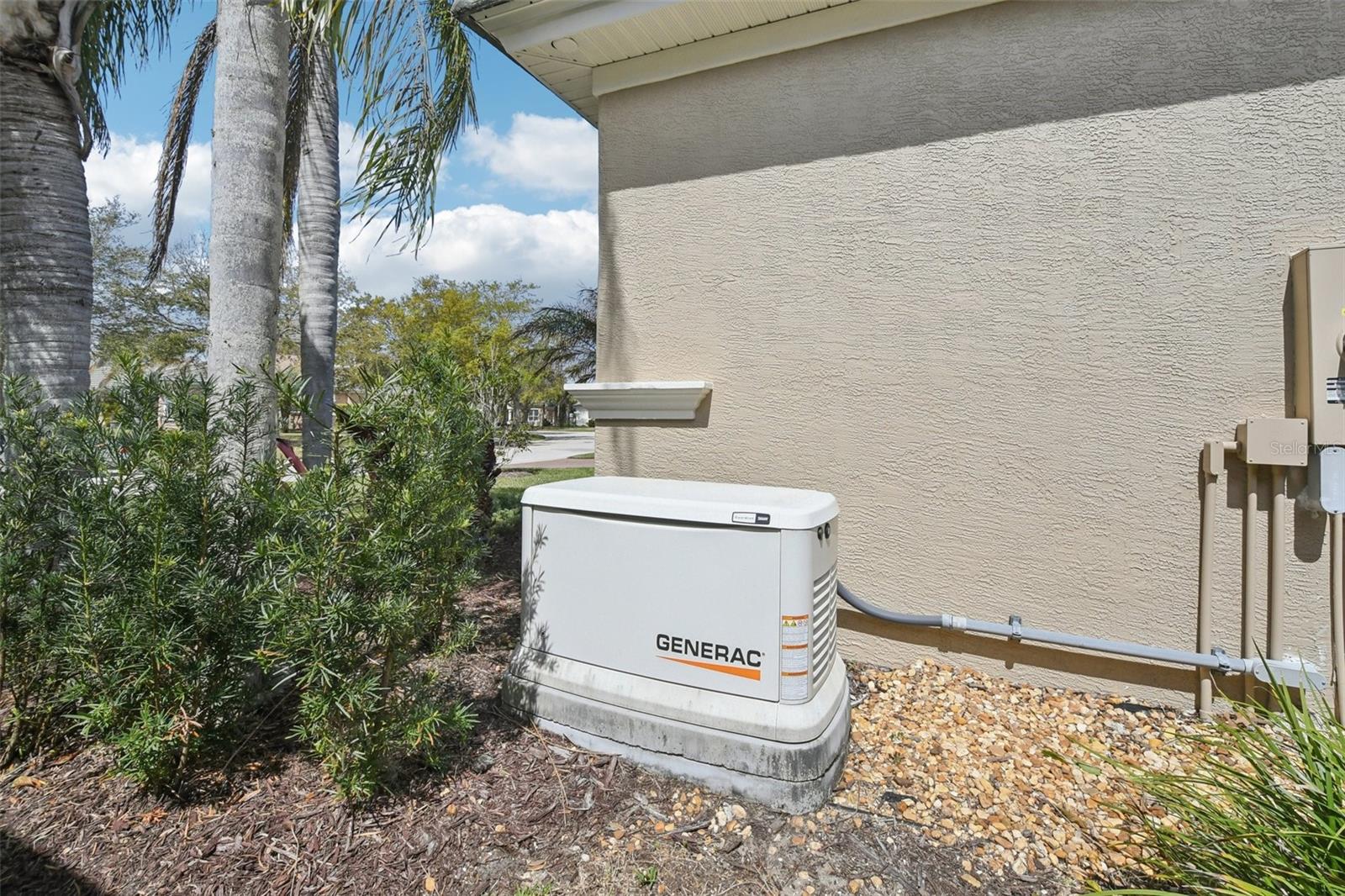 Listing photo id 38 for 101 Longview Way N