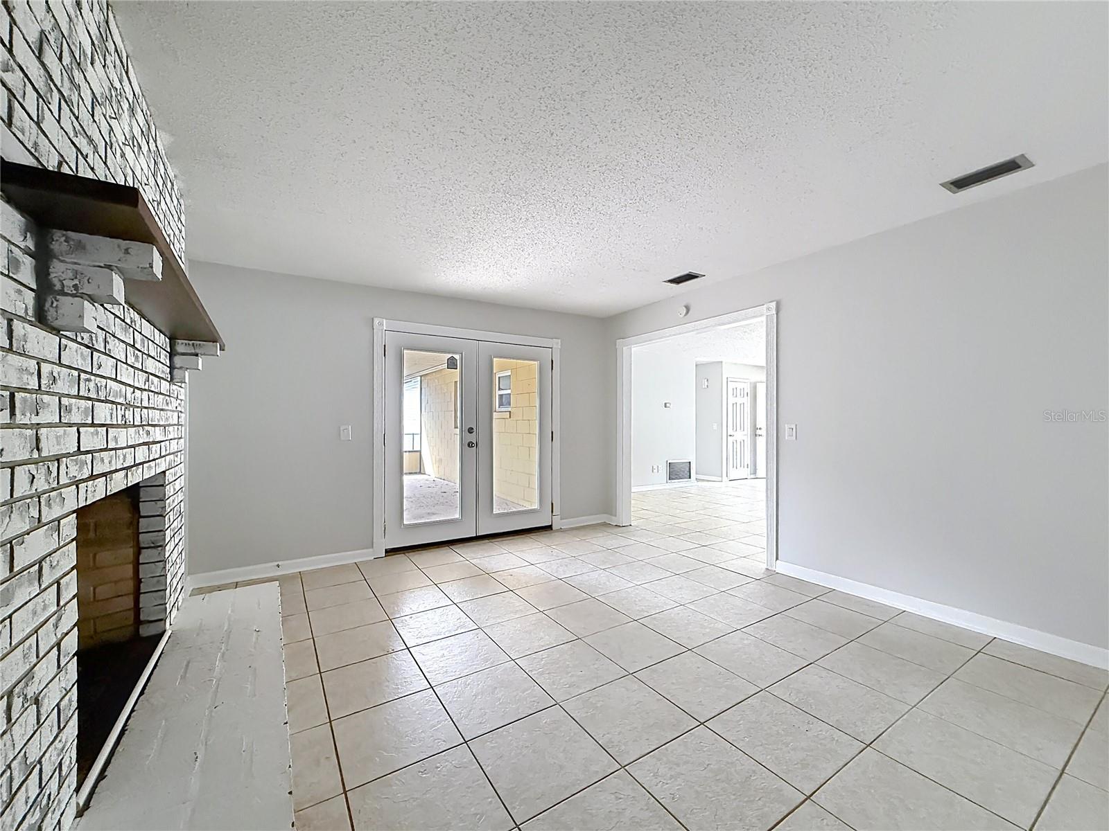 Image 20 of 47 For 1605 17th Avenue