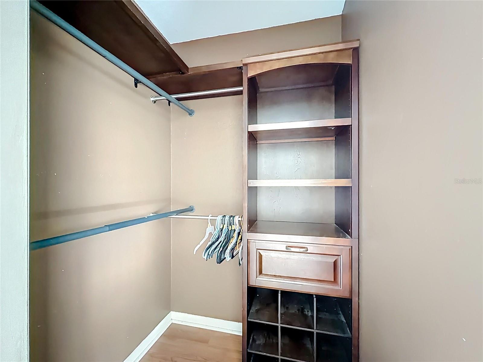 Image 32 of 47 For 1605 17th Avenue