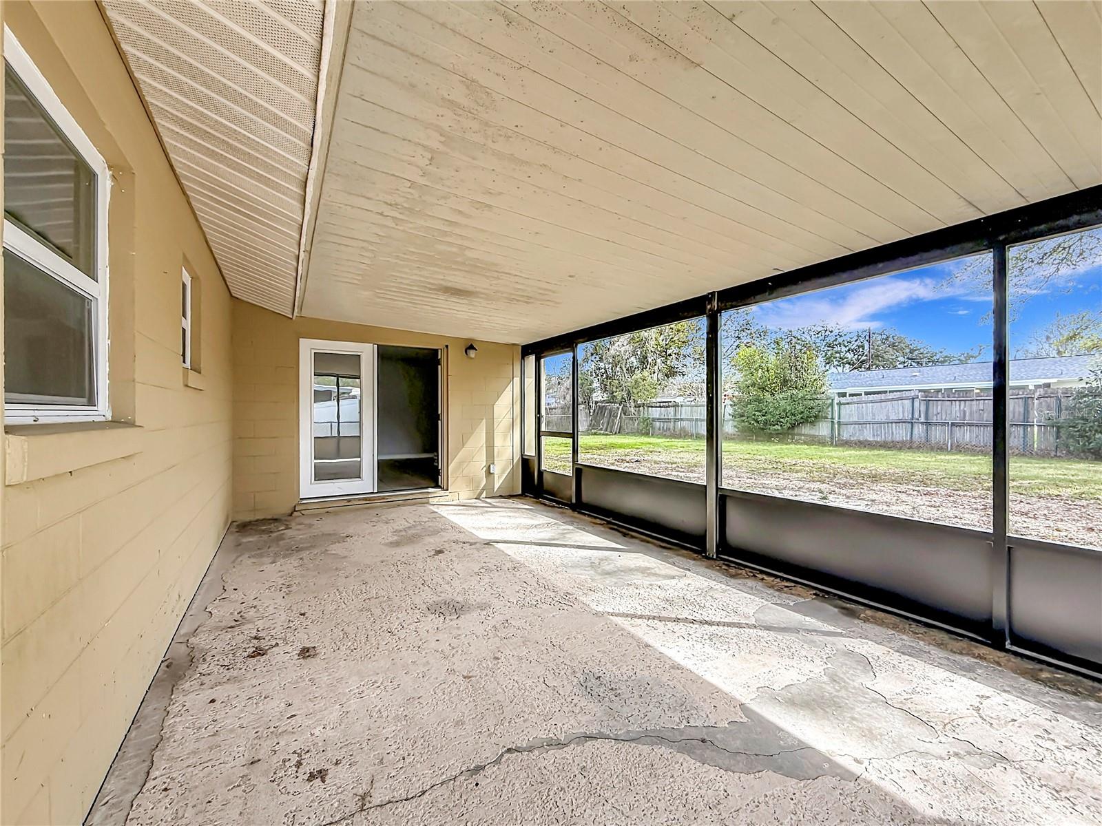 Image 35 of 47 For 1605 17th Avenue