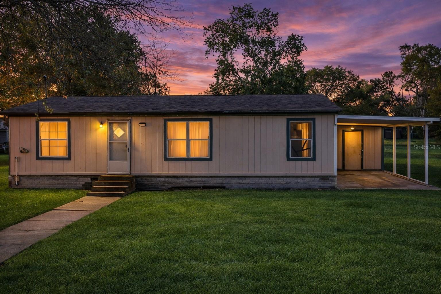 Image 27 of 27 For 820 Robinson Avenue