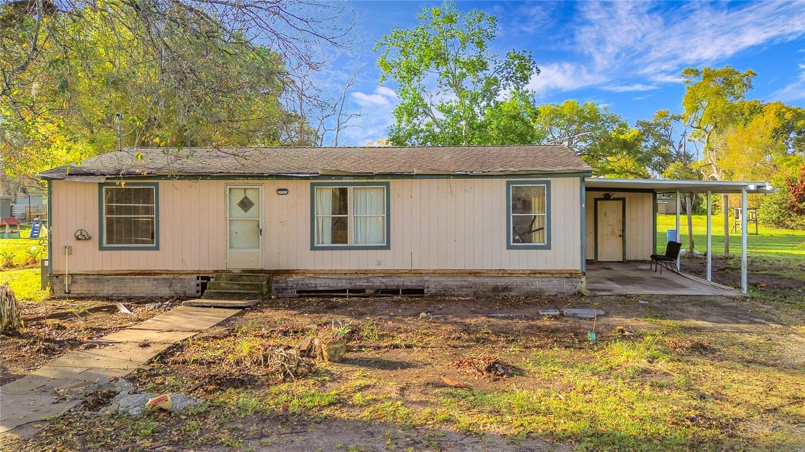 Image 9 of 27 For 820 Robinson Avenue