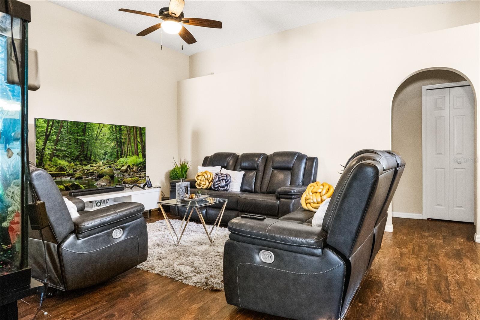 Image 8 of 22 For 125 Cedar Ridge Lane