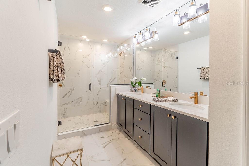 Image 20 of 27 For 12920 Gabor Avenue