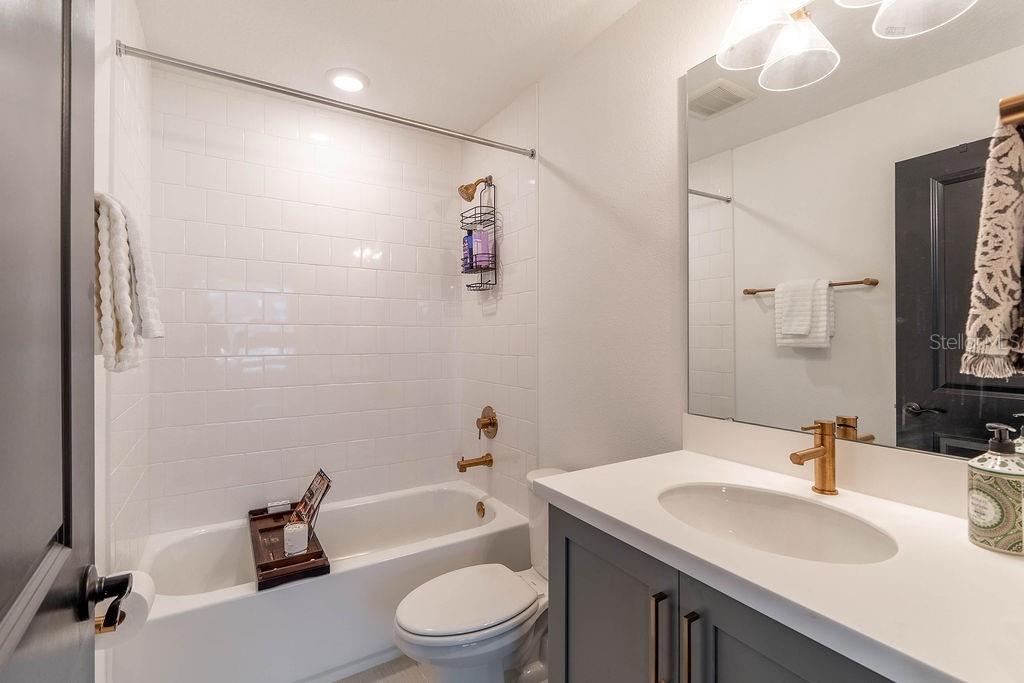 Image 26 of 27 For 12920 Gabor Avenue