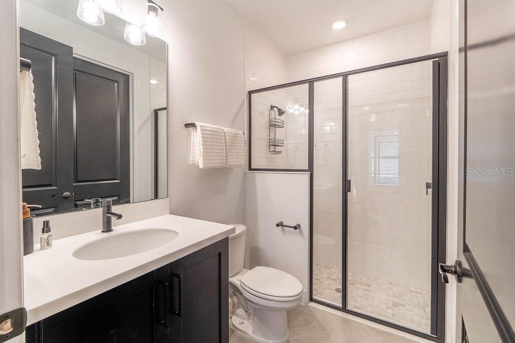 Image 8 of 27 For 12920 Gabor Avenue