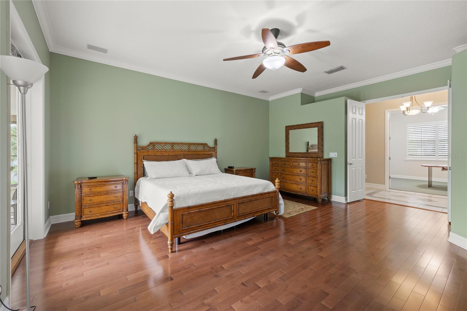 Image 23 of 61 For 5232 Hillview Lane