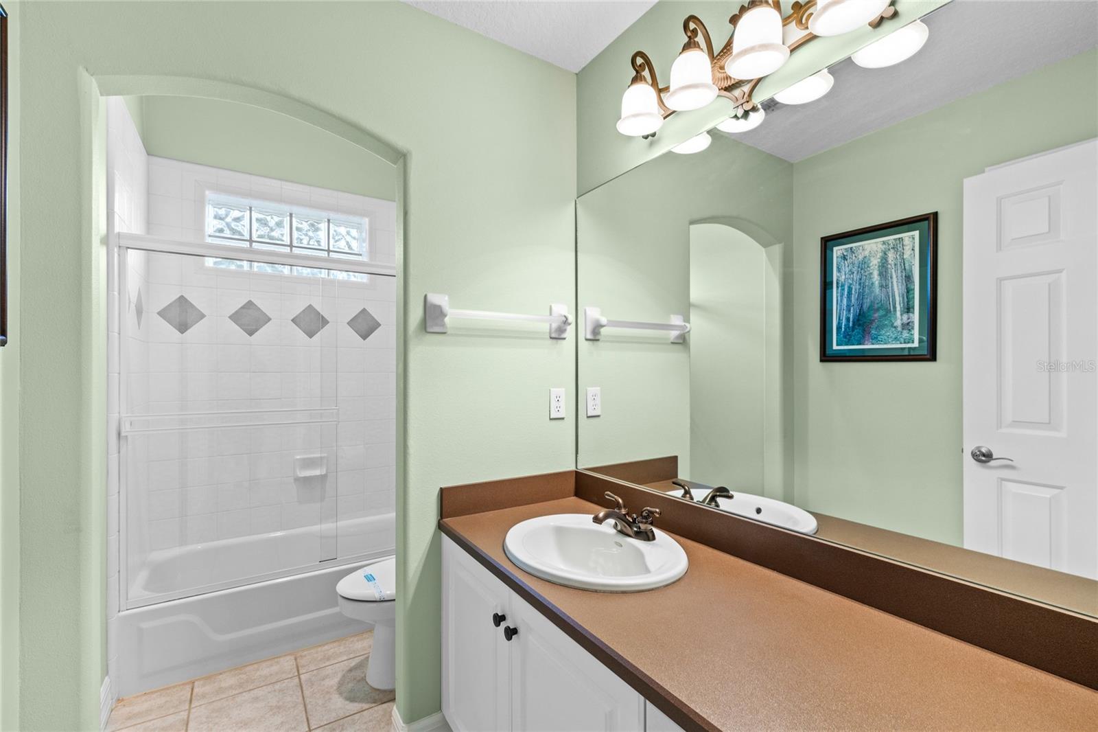 Image 33 of 61 For 5232 Hillview Lane