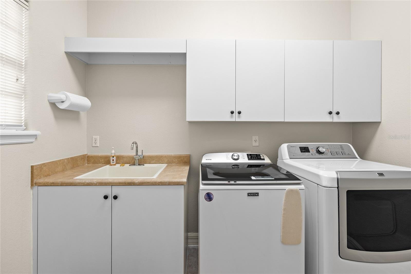 Image 34 of 61 For 5232 Hillview Lane