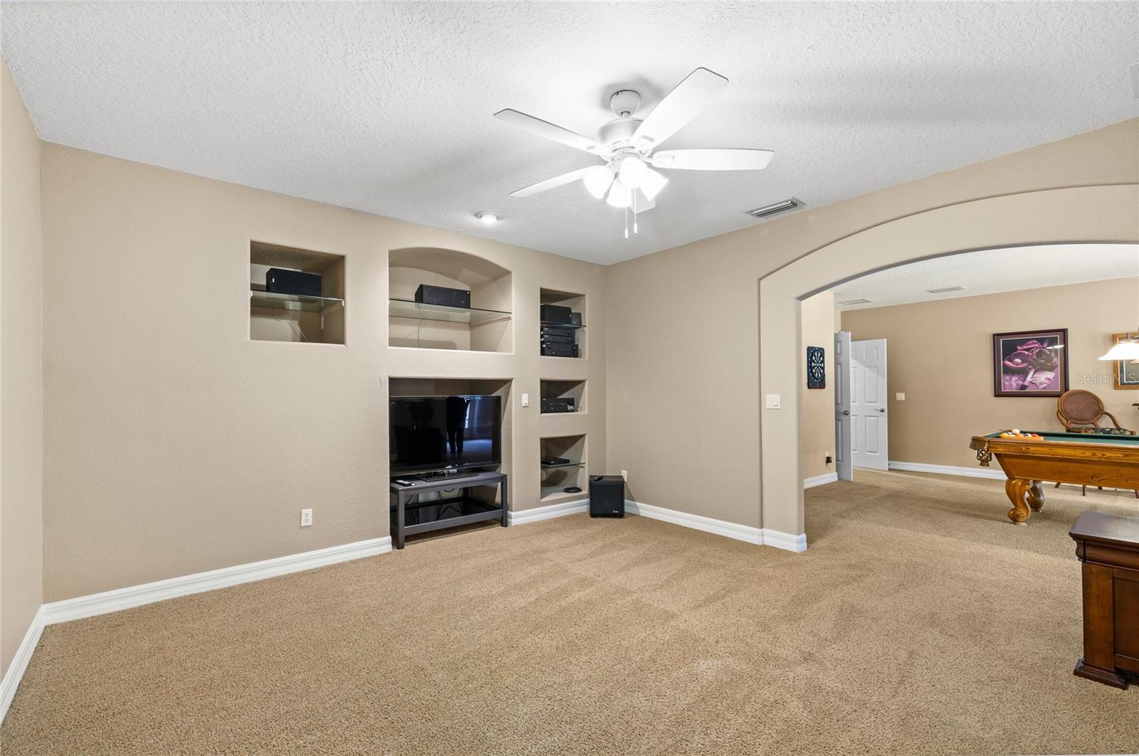 Image 5 of 61 For 5232 Hillview Lane