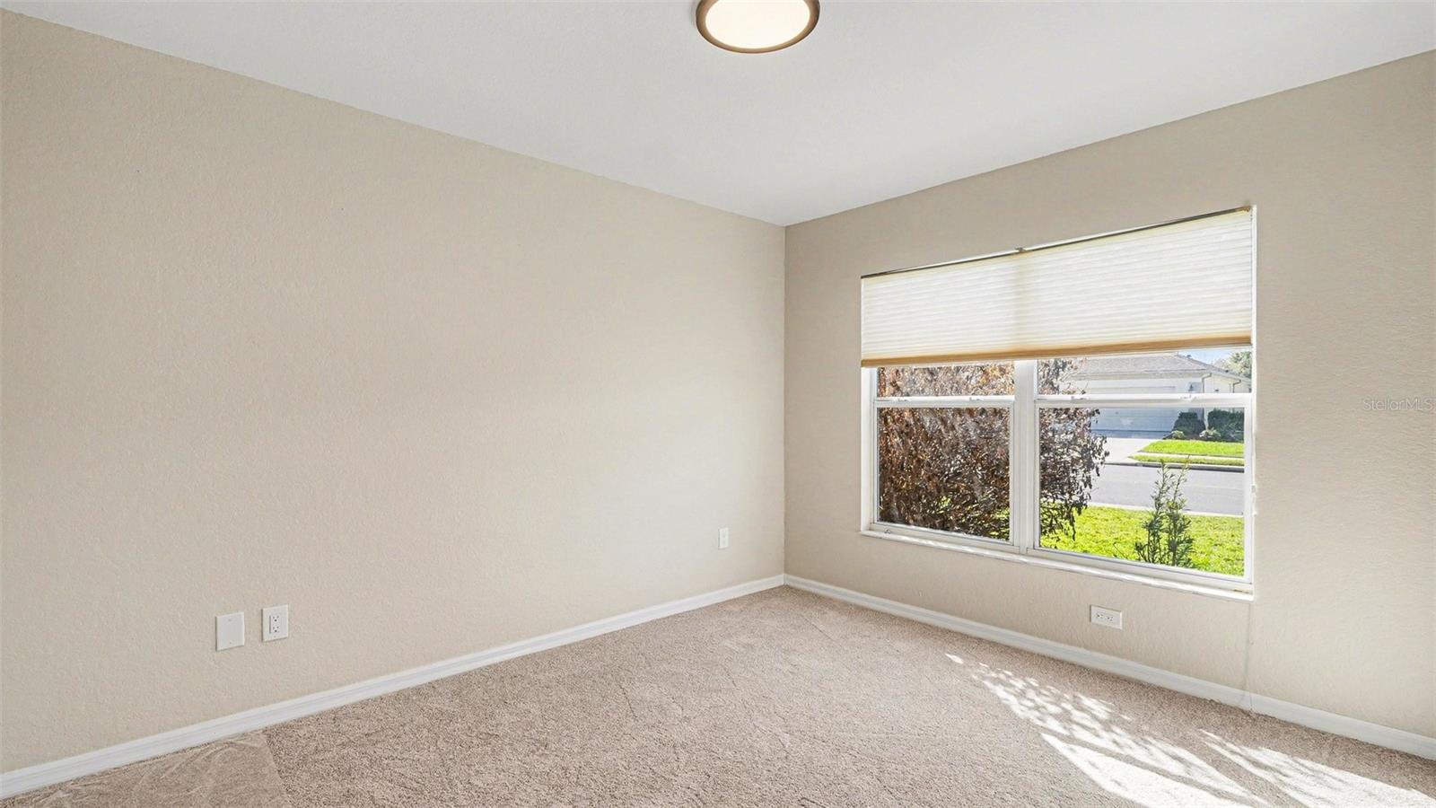 Image 17 of 33 For 13062 89th Circle