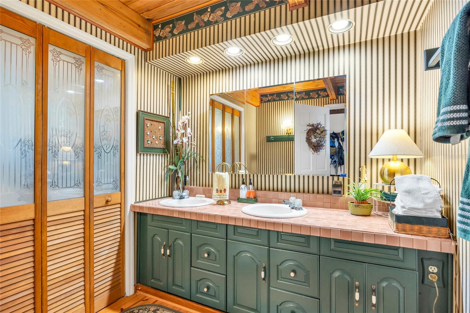 Image 22 of 89 For 1217 Edgewood Ranch Road