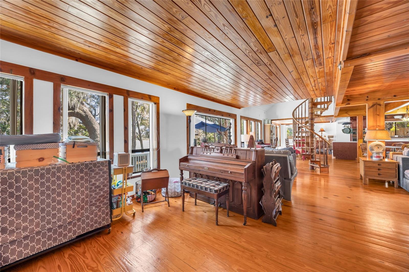 Image 24 of 89 For 1217 Edgewood Ranch Road